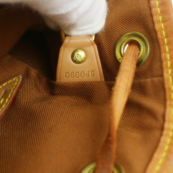 Louis Vuitton Montsouris MM Backpack - Picture 10 of 12